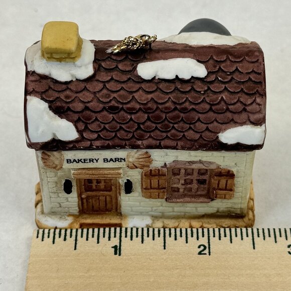 Vintage 1989 Brinn's Bakery Barn Porcelain Ornament Christmas Village 2.25" - Picture 9 of 10